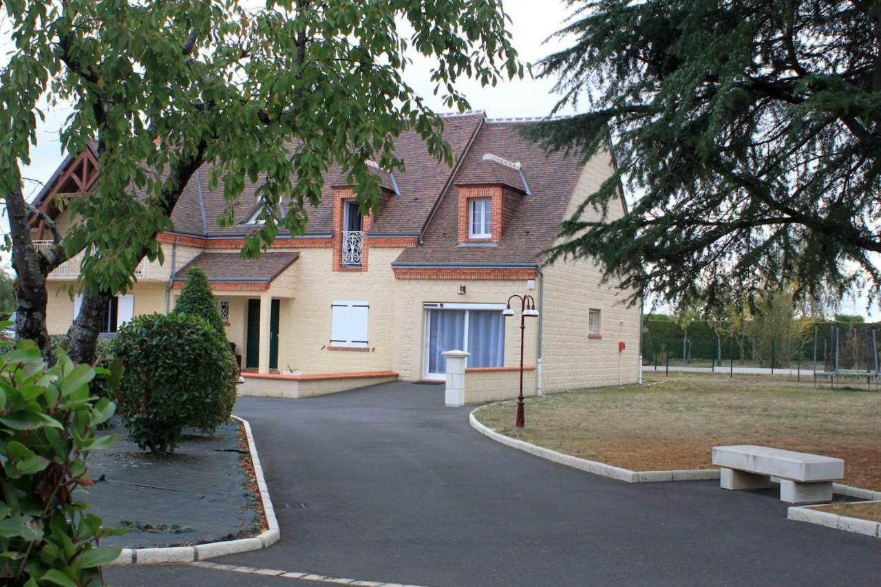 Logement Entre Chambord Et Le Zoo De Beauval Apartment Contres  Exterior photo