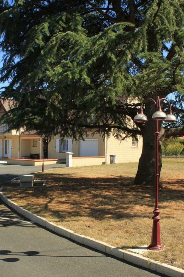 Logement Entre Chambord Et Le Zoo De Beauval Apartment Contres  Exterior photo